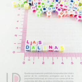 100 Cuentas Cubos 5mm Fondo Blanco Letras Flúo A
